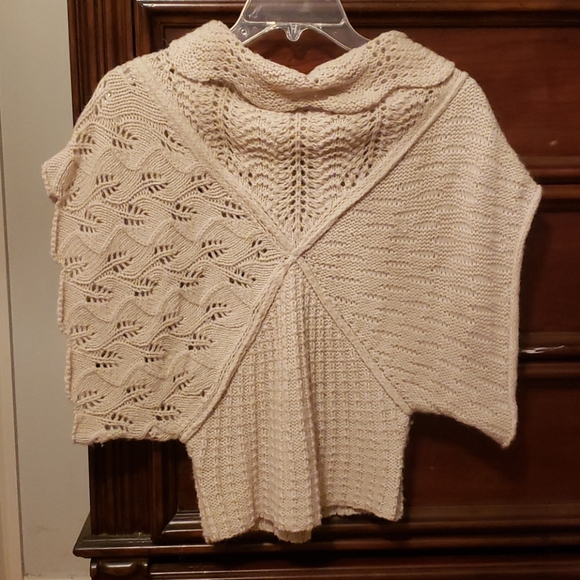 Anthropologie off white sweater - Picture 1 of 3